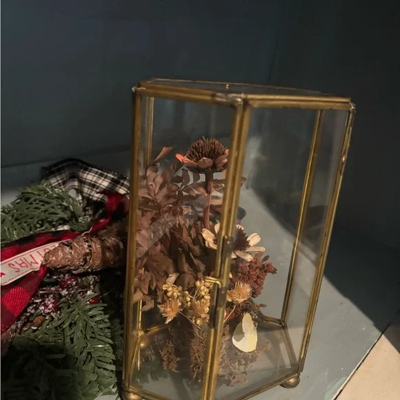 Dried Floral Vintage Chic Gold Case Persevered Flowers So Unique Final Sale